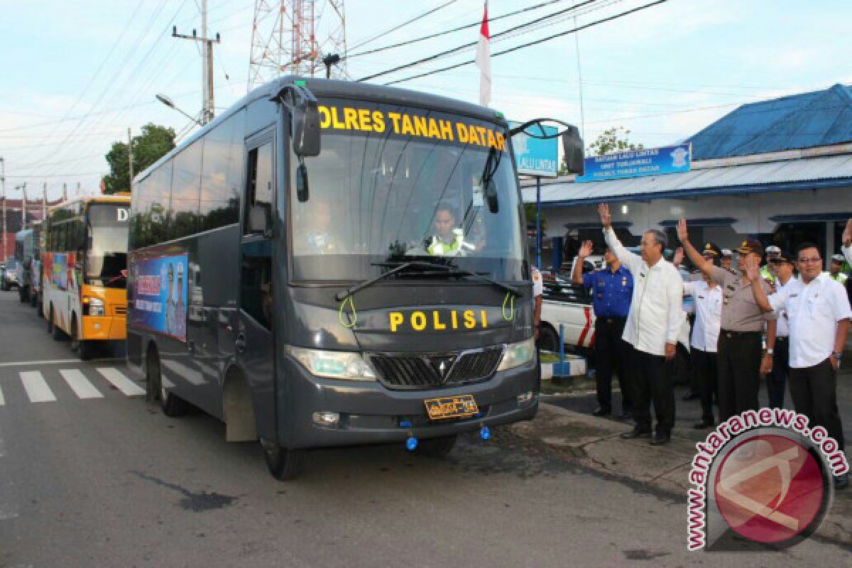 Polres Tanah Datar sediakan bus pelajar tekan kecelakaan lalu lintas