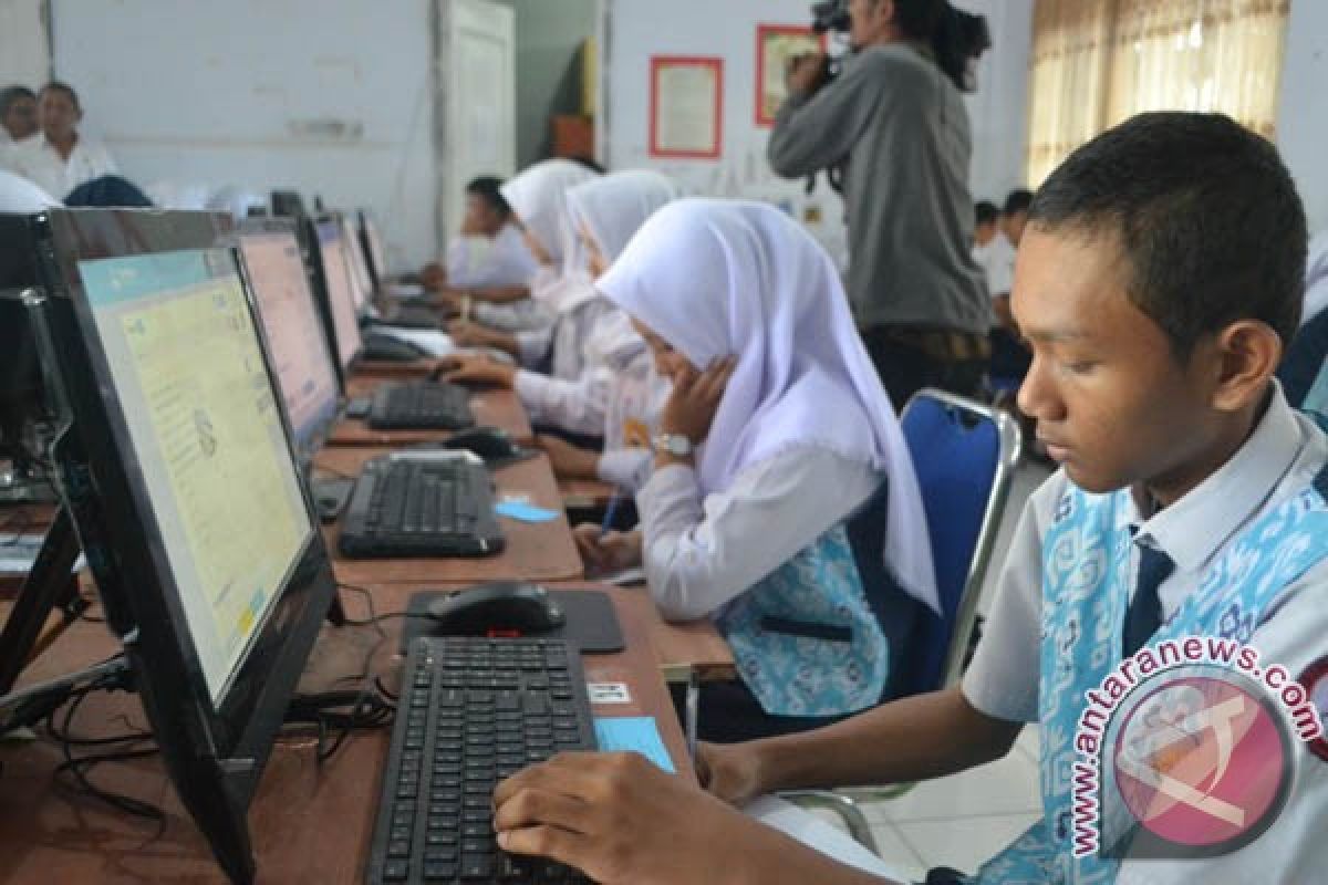 UNBK SMP diwarnai gangguan "Server"