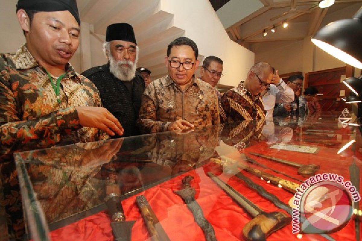 Keris abad ke-10 ikut dilelang di TMII