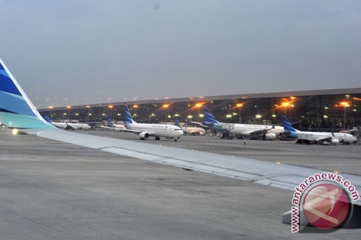 Penerbangan di bandara Pekanbaru terganggu banjir