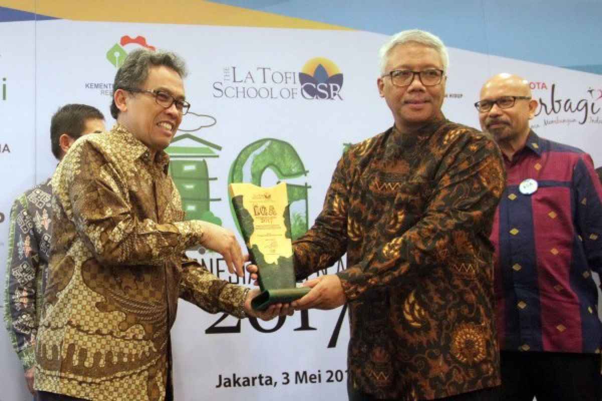 Semen Indonesia Terima Penghargaan The Best Indonesia Green Awards 2017