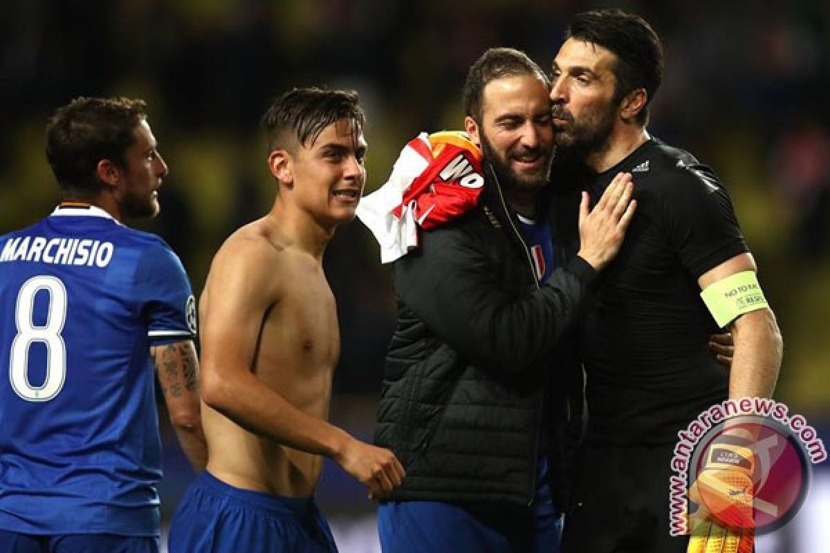 Dua Gol Higuain Bawa Juventus Semakin Dekat Ke Final