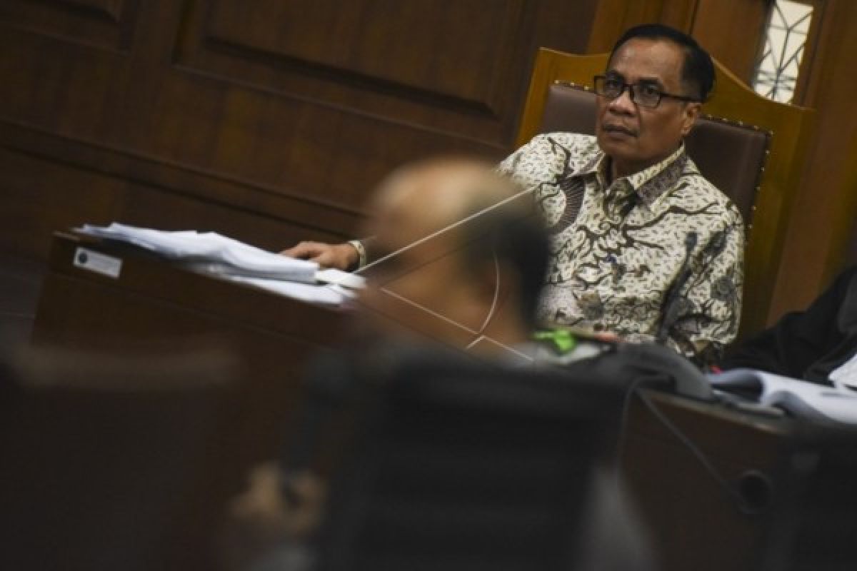 Mantan Dirut PNRI ceritakan perkenalan dengan Irman-Andi