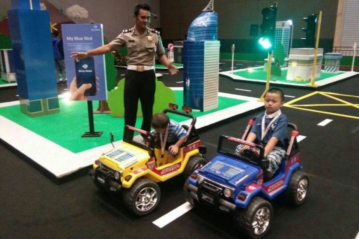Blue Bird dukung IIMS Road Safety for Children di IIMS 2017