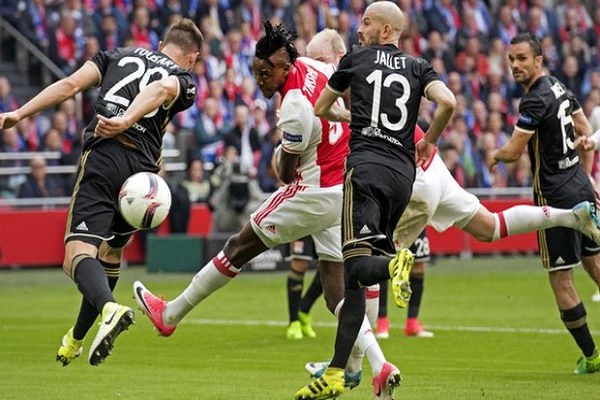  Ajax kian dekat final liga Europa