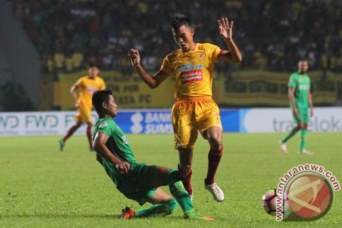 Sriwijaya FC merasa diuntungkan bermain di Malang