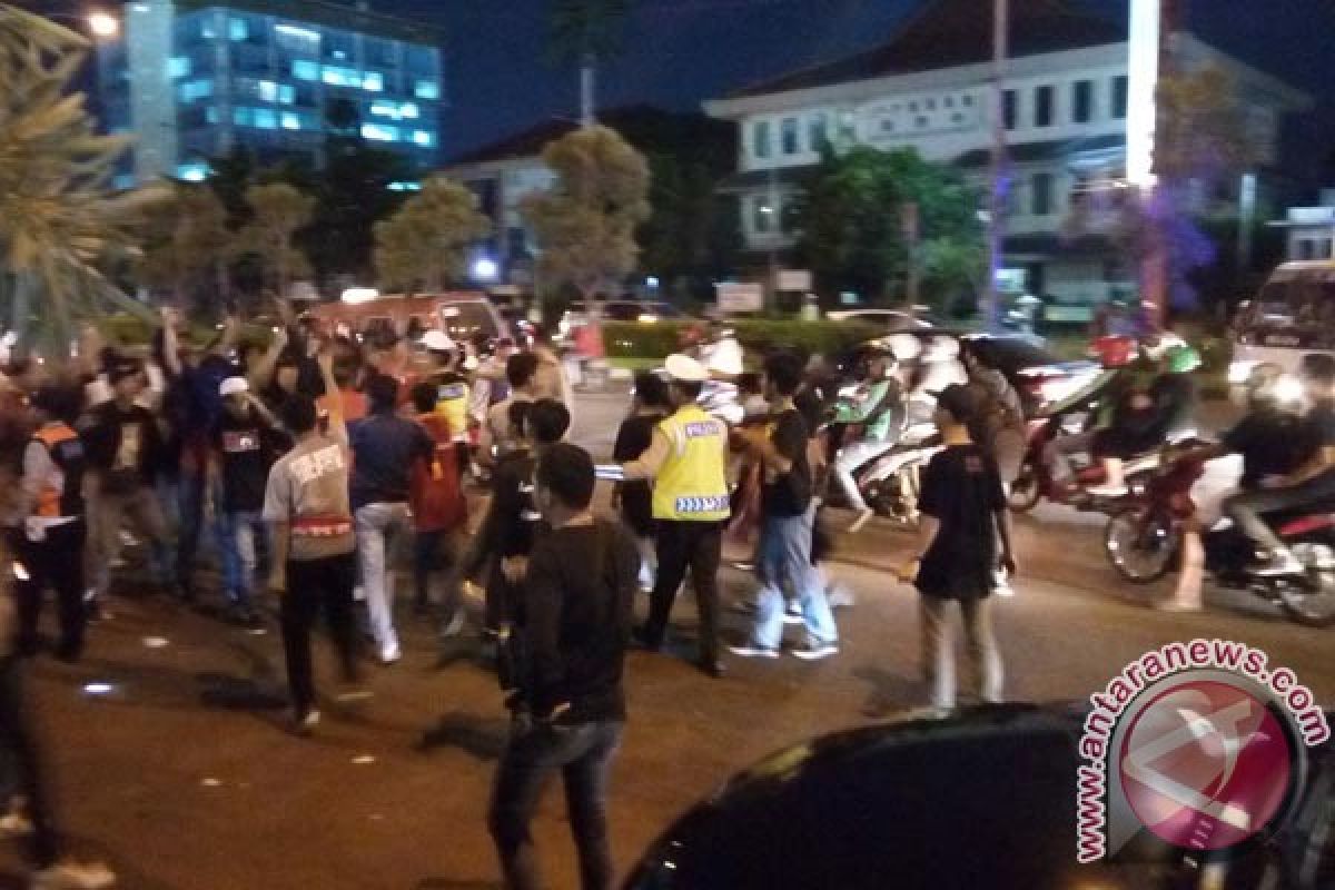 Pemkot Bekasi minta Persija serius kendalikan supporter