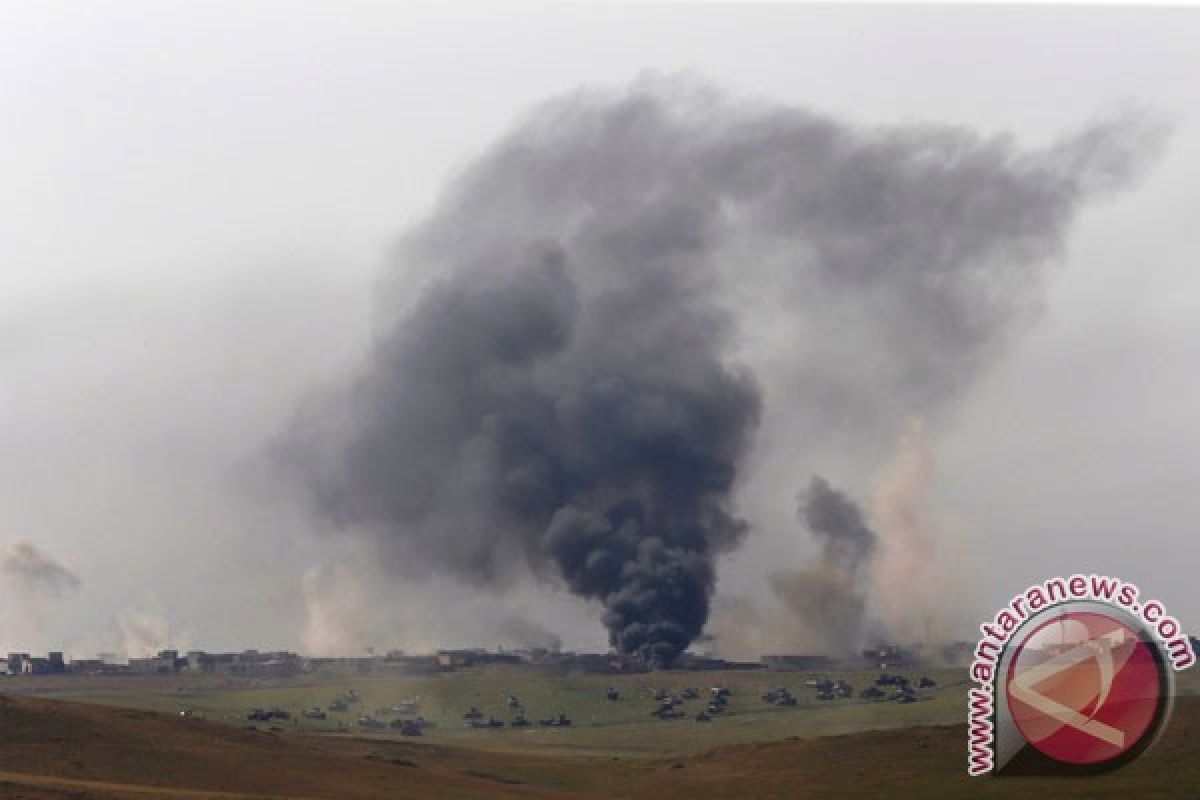 Pasukan Irak desak warga sipil Mosul mengungsi