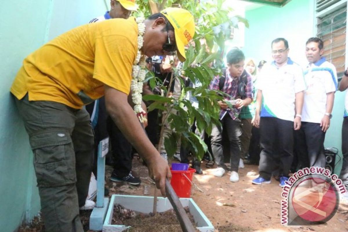 Pemprov Kalsel Canangkan Revolusi Hijau Di Sekolah