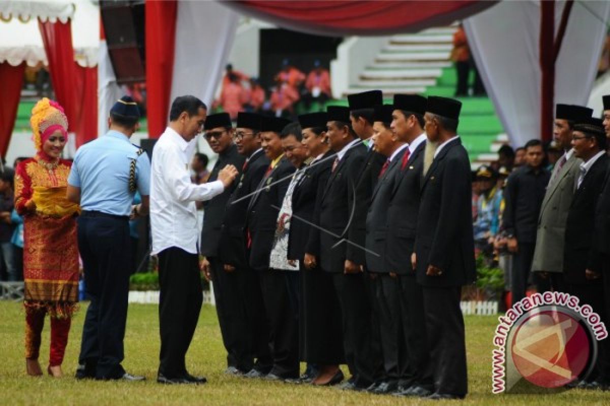 Presiden minta kepala daerah optimalkan tanaman unggulan