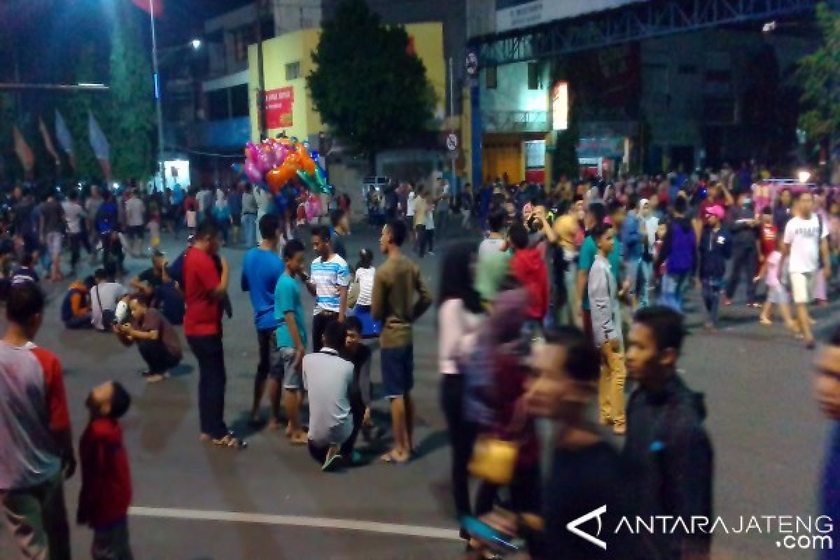 Ribuan Warga Kudus Ramaikan Car Free Night