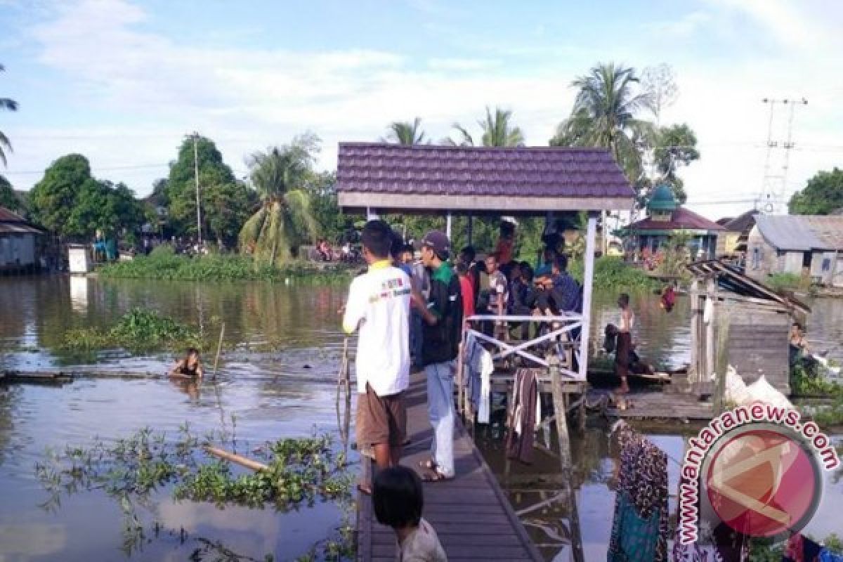 Anak Korban Tenggelam Belum Ditemukan