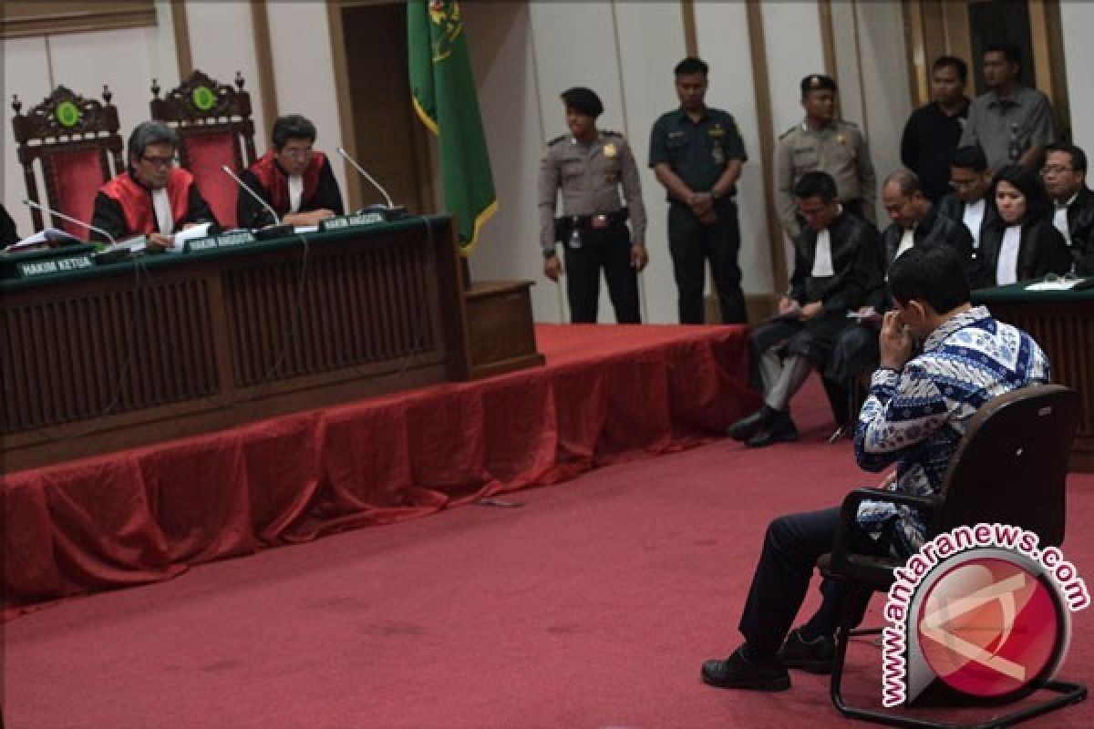 Ahok divonis dua tahun penjara