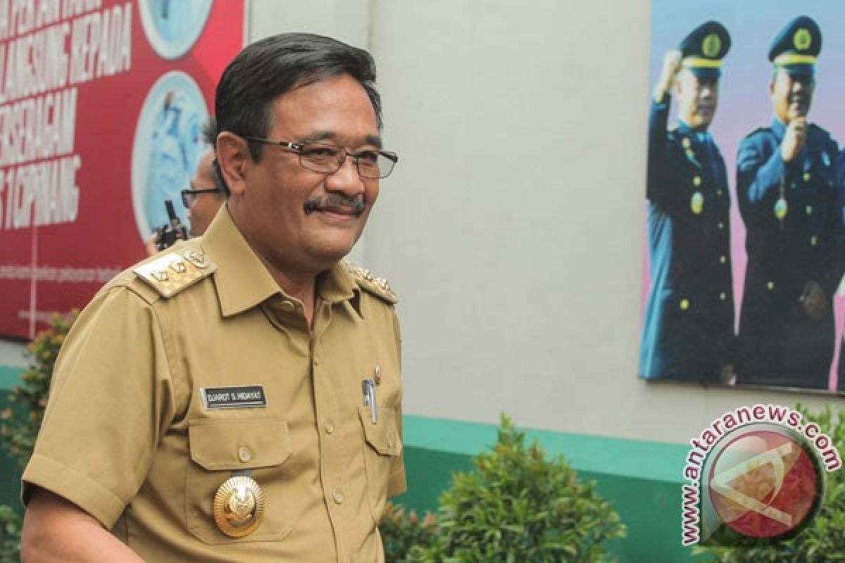 Djarot mulai terima aduan warga di Balai Kota