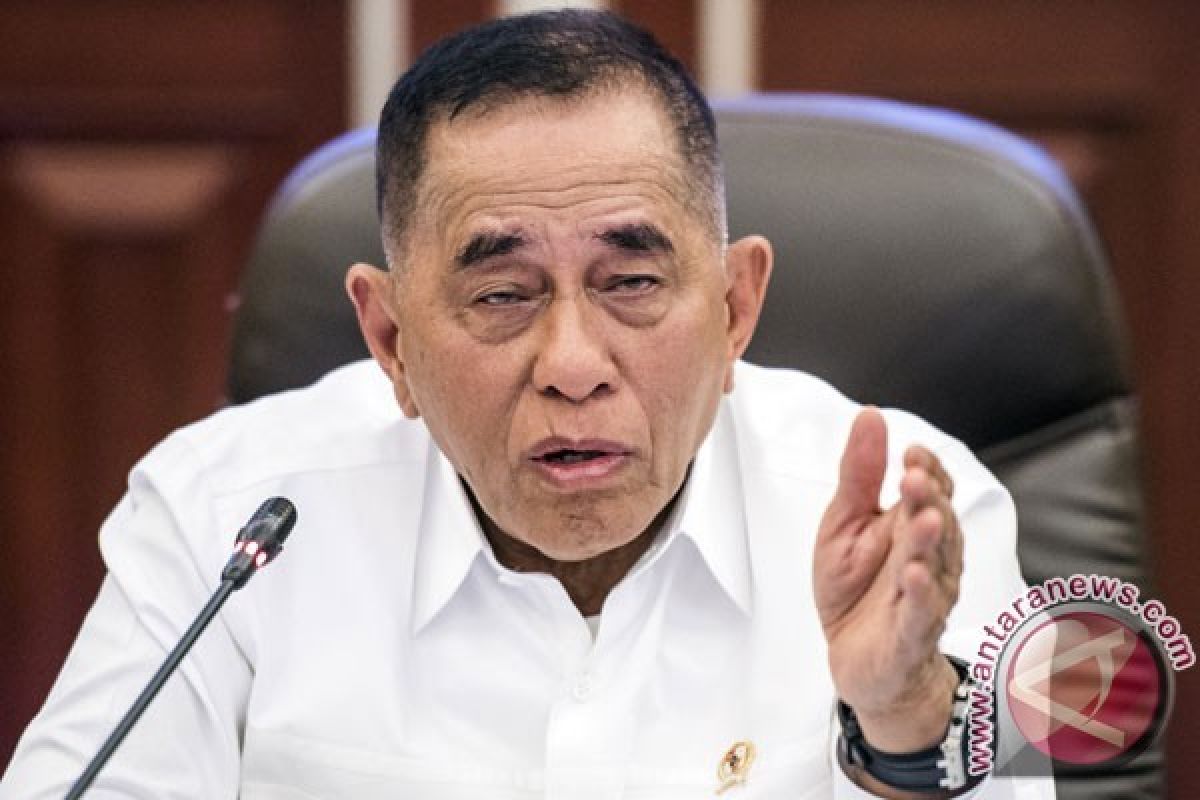 Menhan Tertarik dengan Alutsista Buatan Swedia