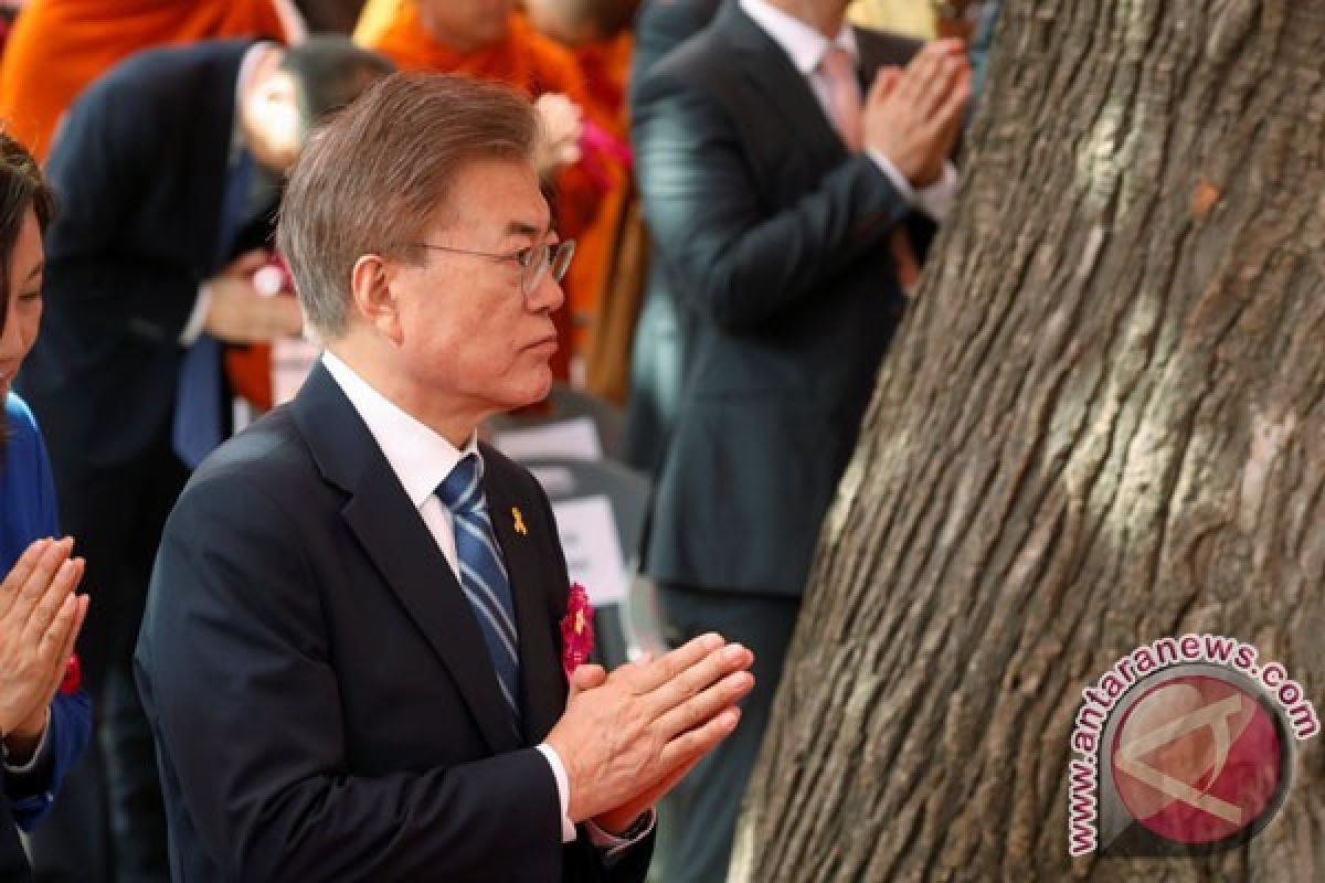 Moon Jae-in awali tugas sebagai presiden baru Korea Selatan