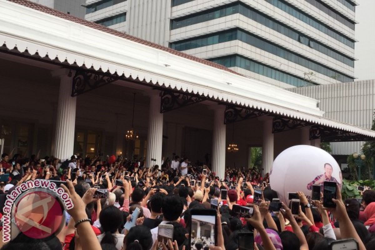 Djarot apresiasi konser Addie MS di Balai Kota