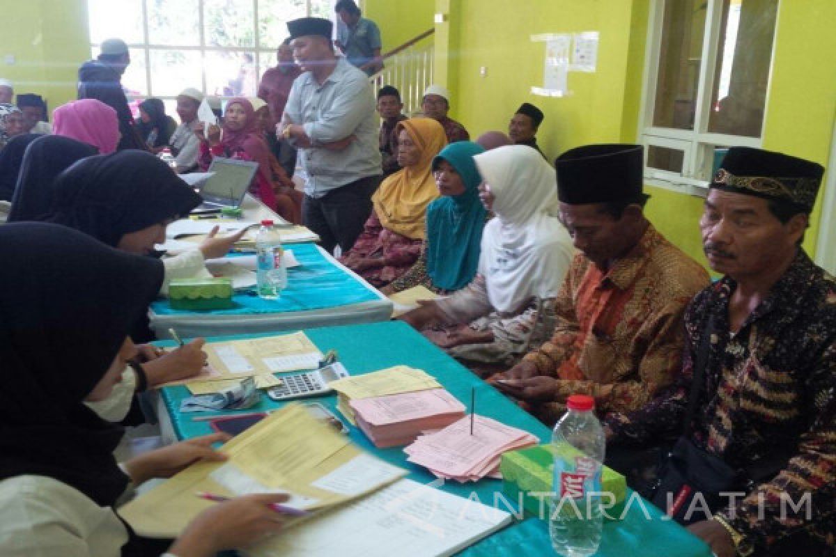 Calhaj Sampang Jalani Pemeriksaan Kesehatan