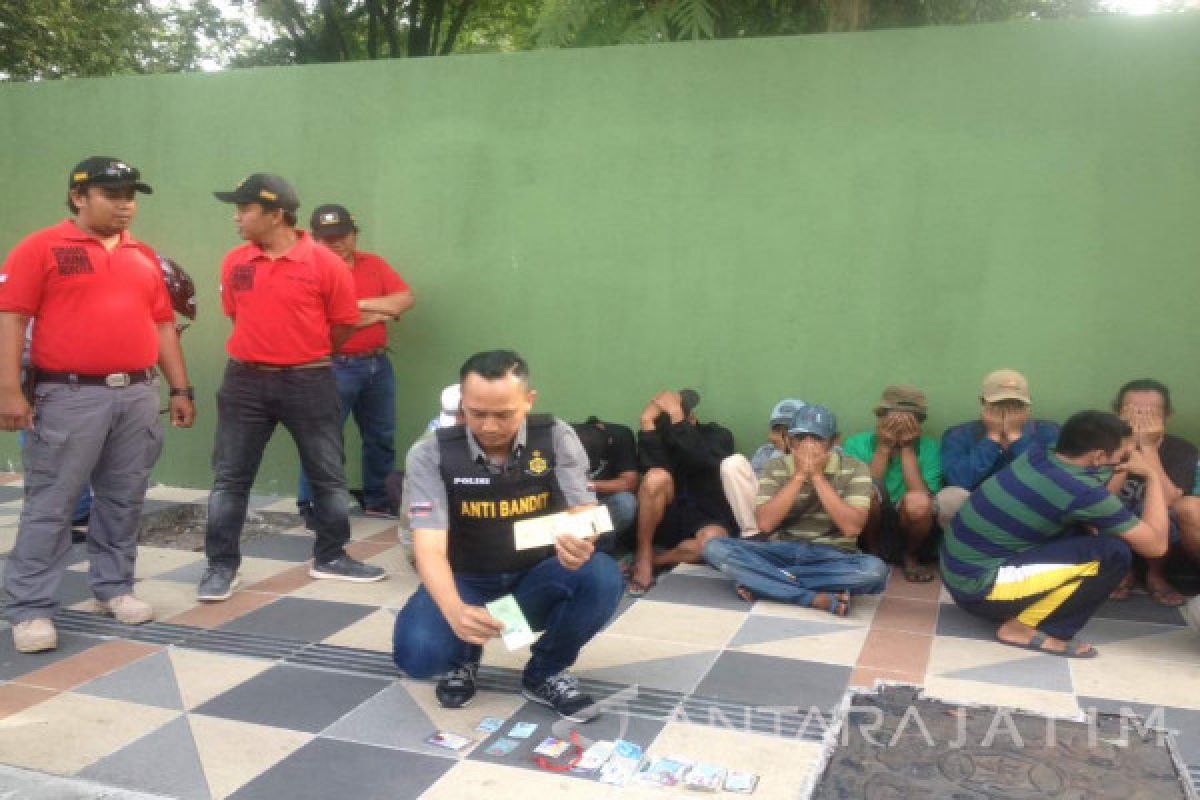 Polrestabes Surabaya Bersihkan Preman Wonokromo