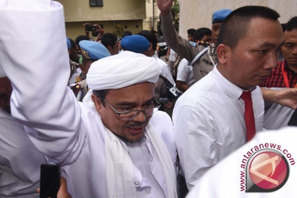 Polisi Akan Segera Periksa Rizieq Setelah Dia Kembali ke Indonesia