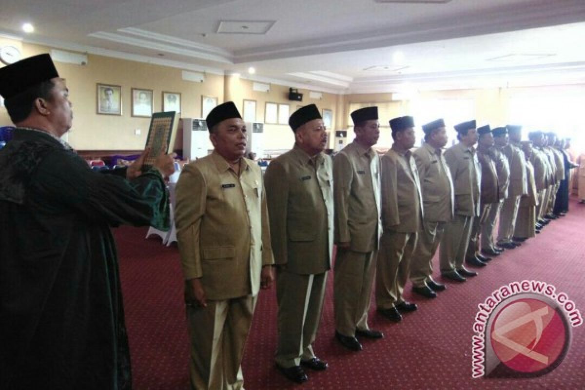 Wali Kota Lantik 15 Pimpinan Tinggi Pratama