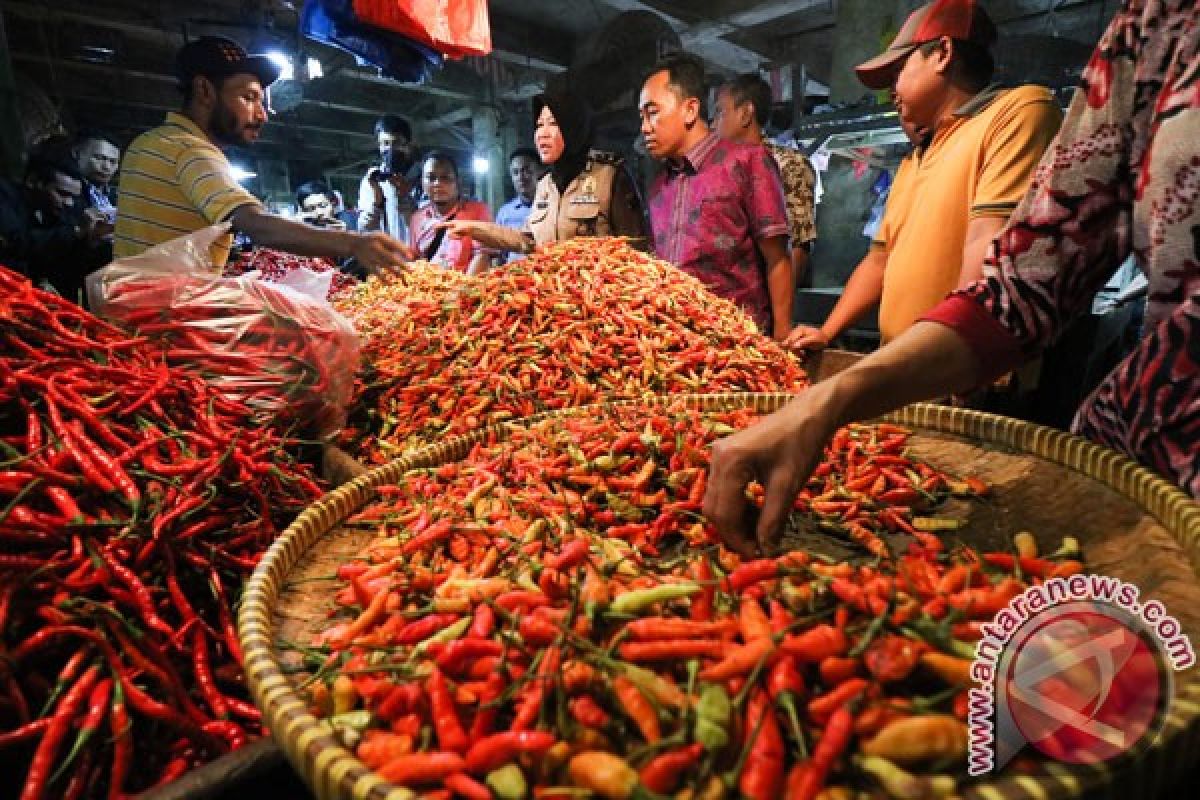 Satgas Pangan pantau pasar di Surabaya