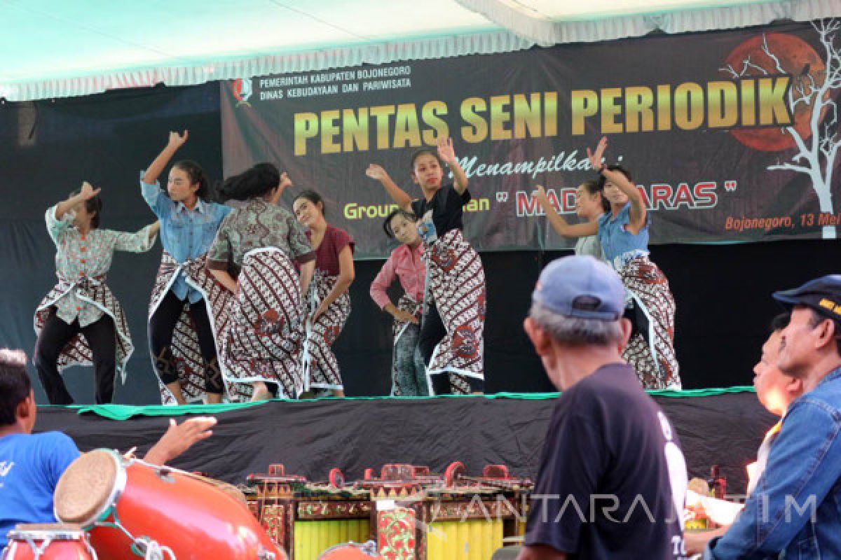 Disbudpar Bojonegoro Uji Coba Tari 