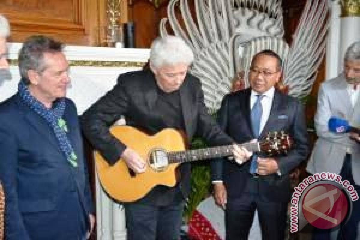 Gitar Buatan Indonesia Masuki Pasar Belanda