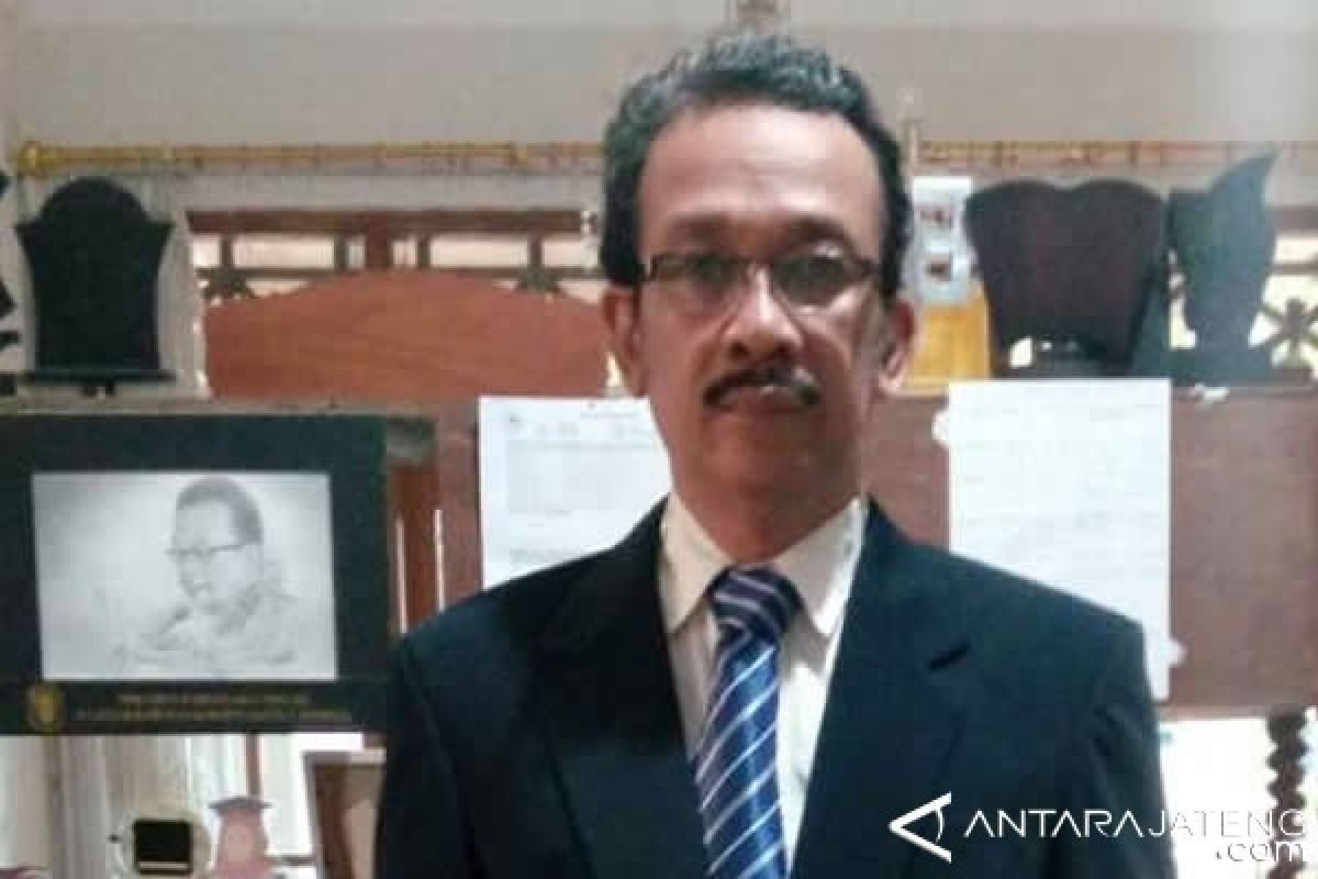 Pakar: Perlu revisi PKPU pelarangan pencantuman tokoh