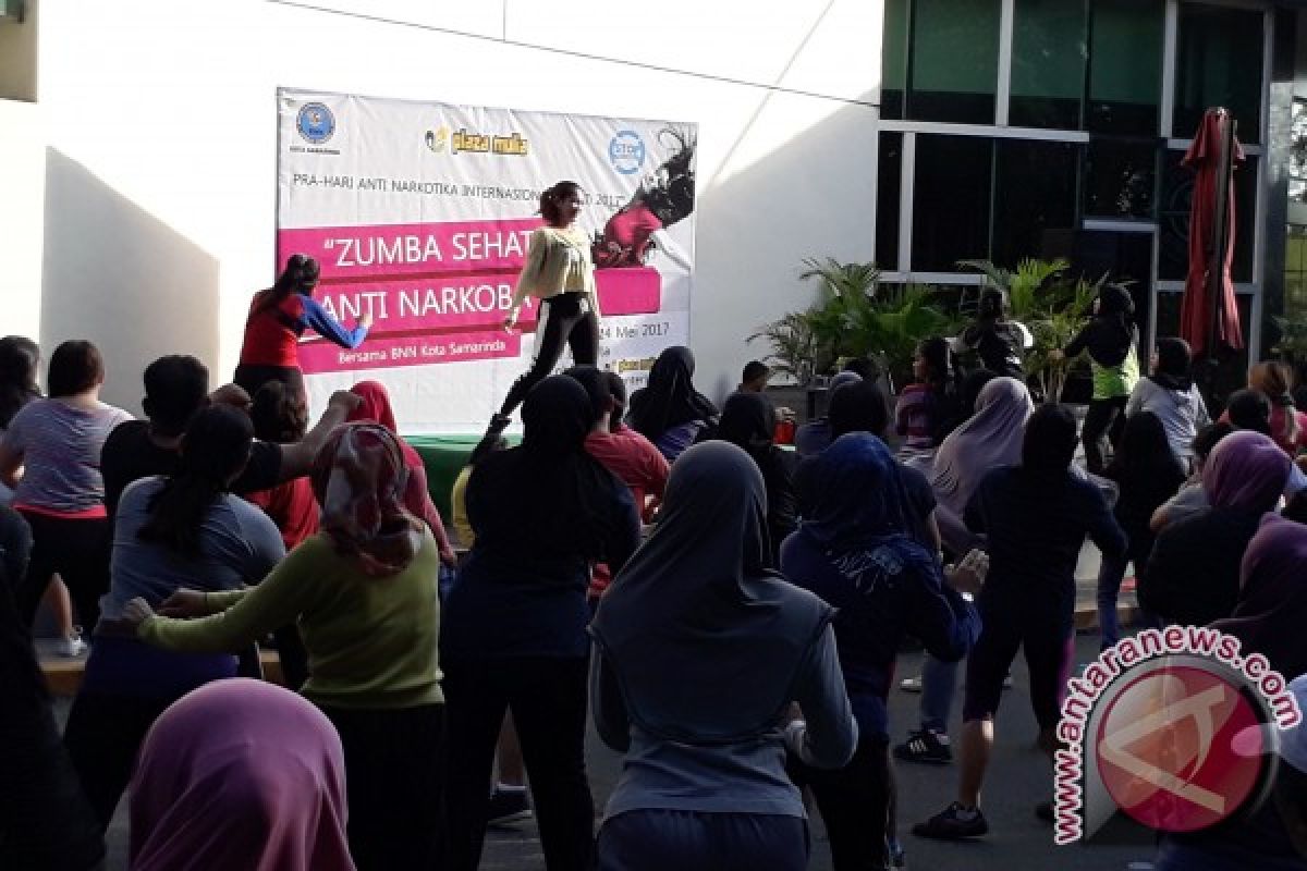 BNNK Samarinda Dekati Ibu Rumah Tangga Lewat Senam Zumba