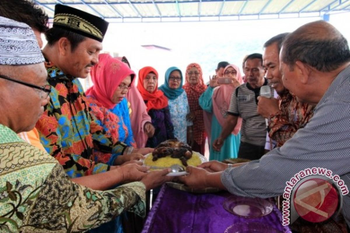 Mantan Penyuluh Pertanian Silaturahmi di Parapat