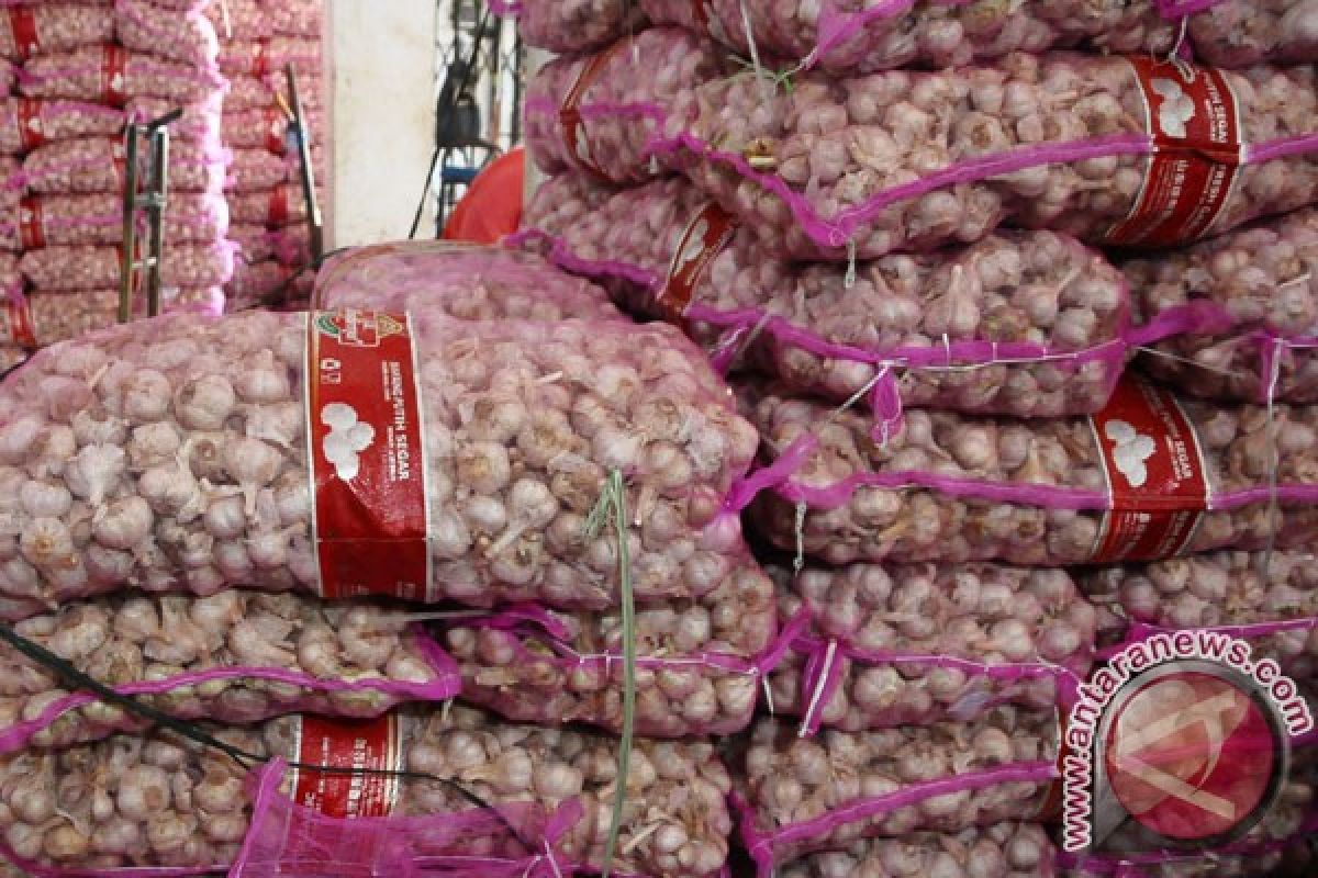 Harga bawang putih di Palembang melambung Rp80.000/kg