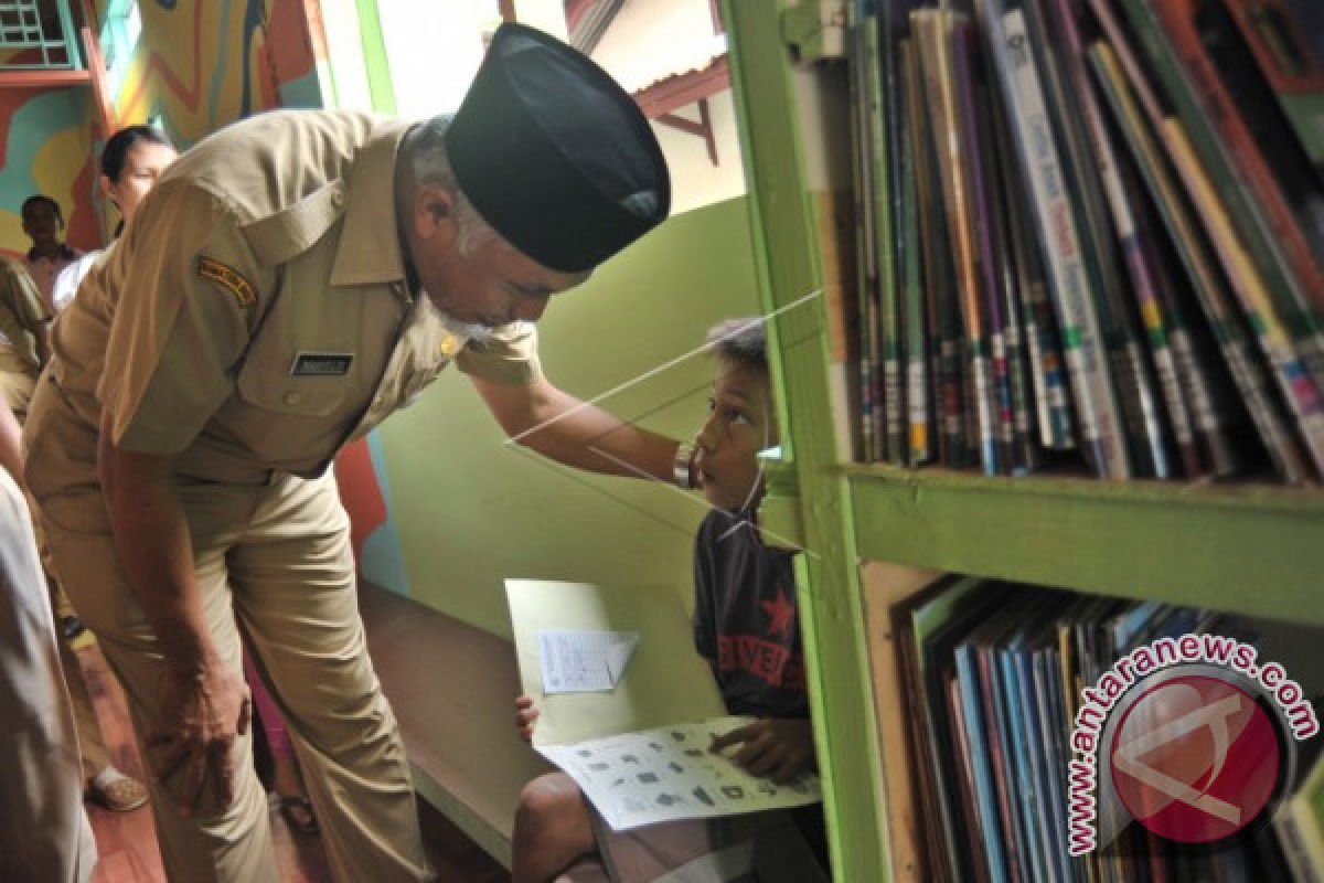 Padang Luncurkan Kampung Literasi Tingkatkan Minat Baca