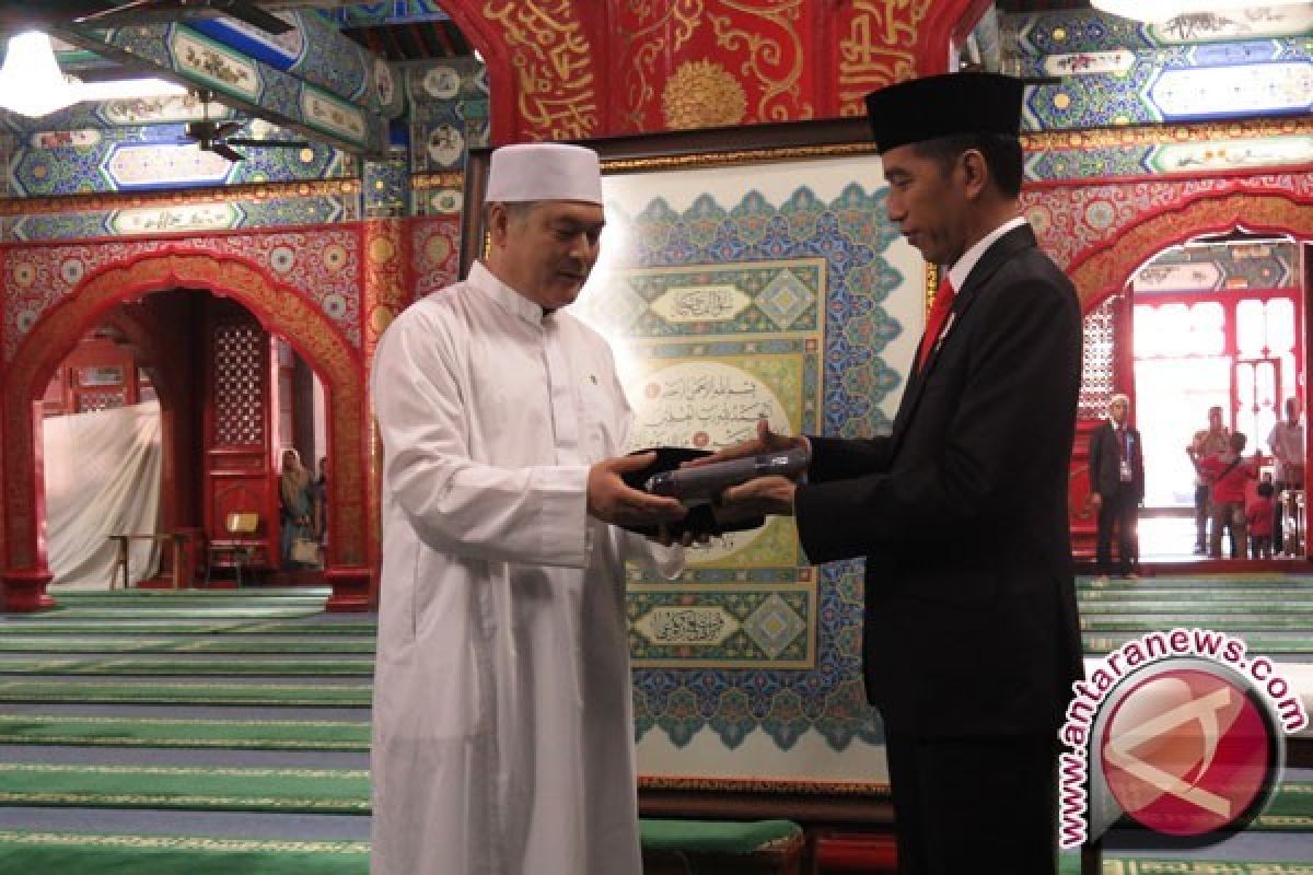 Di Masjid Niujie, Presiden Jokowi Bersilaturahmi Dengan Muslim China