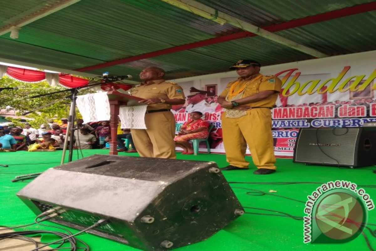 Gubernur Ajak Warga Bersatu Bangun Papua Barat