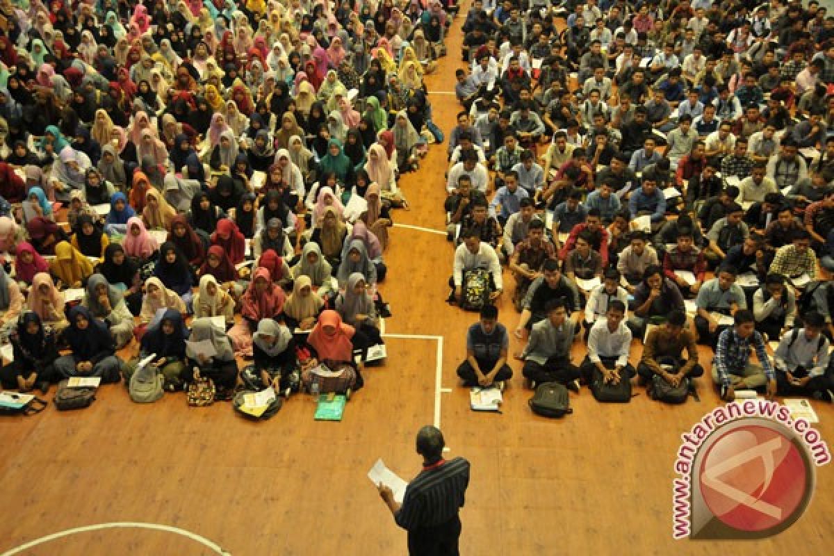 Panitia SNMPTN : baru separuh siswa yang mendaftar