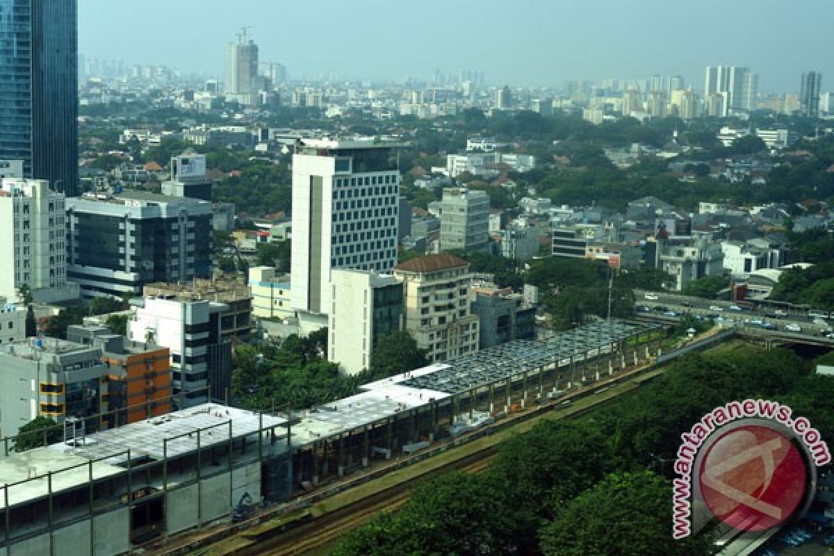 Pembangunan jalur kereta bandara 82 persen