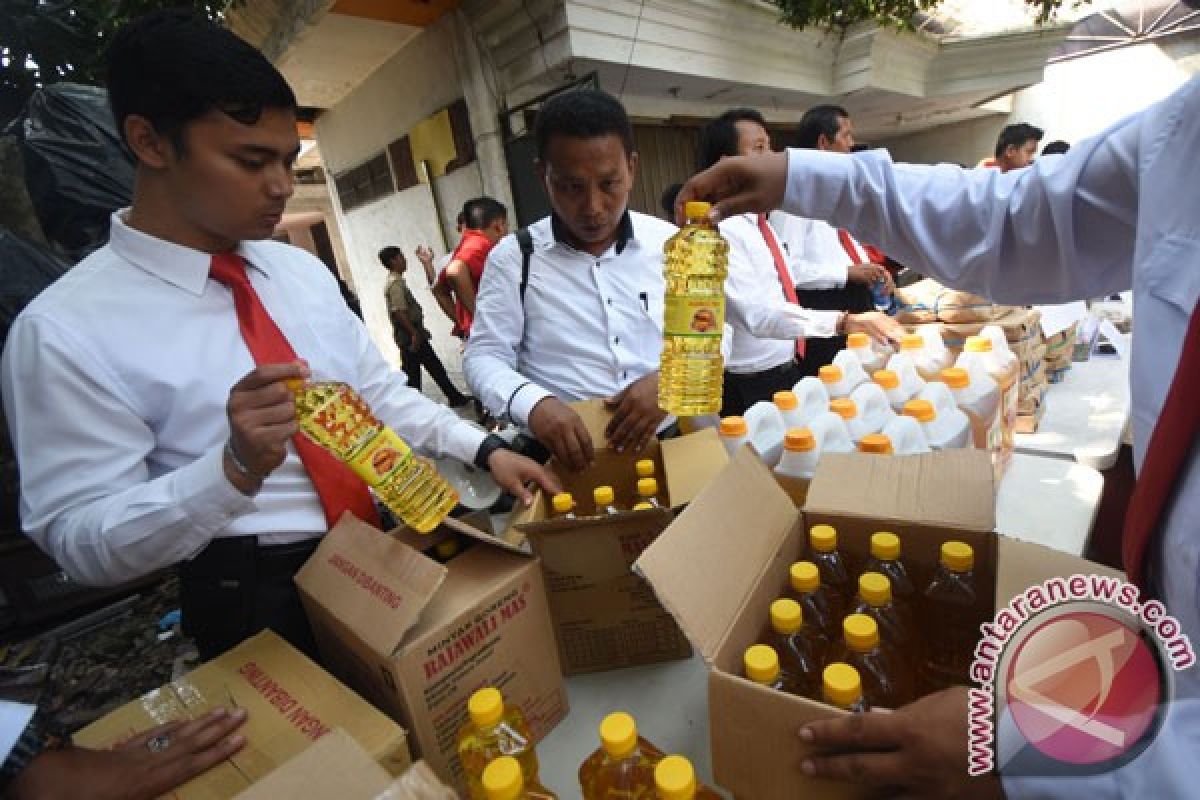 Polres Cirebon ungkap produksi makanan kadaluarsa