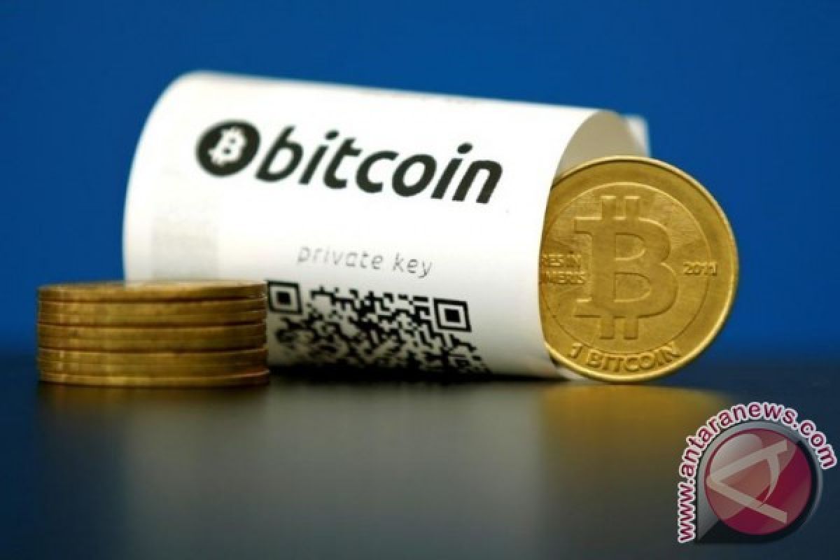 Bitcoin jatuh ke level terendah 9.000 dolar