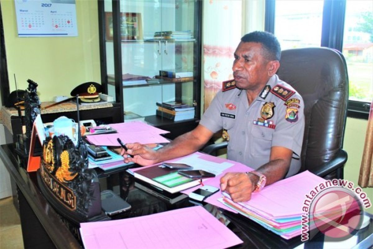 Provos Polres Jayawijaya periksa polisi penganiaya remaja 