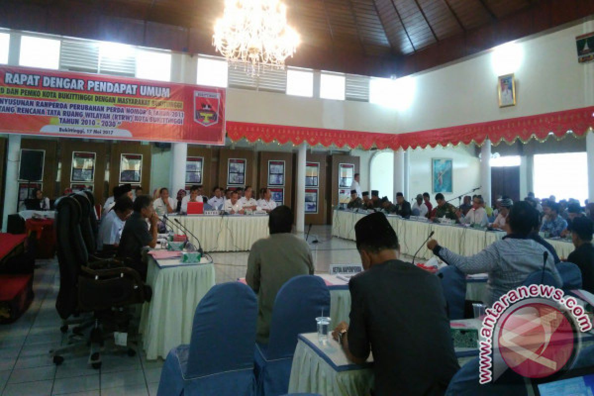 DPRD-Pemkot Bukittinggi Bahas Revisi Perda RTRW Bersama Warga