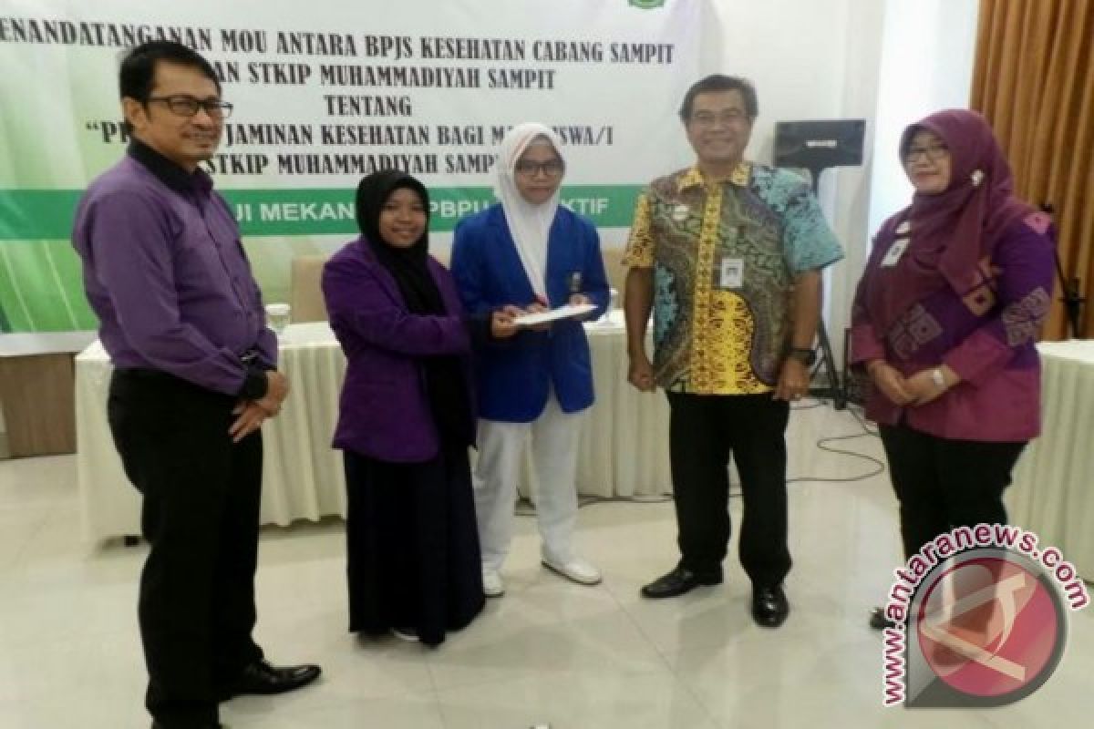 Mahasiswa STKIP Muhammadiyah Sampit Didaftarkan JKN-KIS