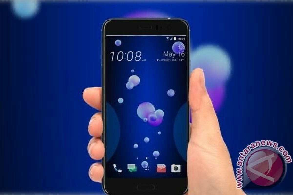 HTC luncurkan ponsel yang bisa diremas