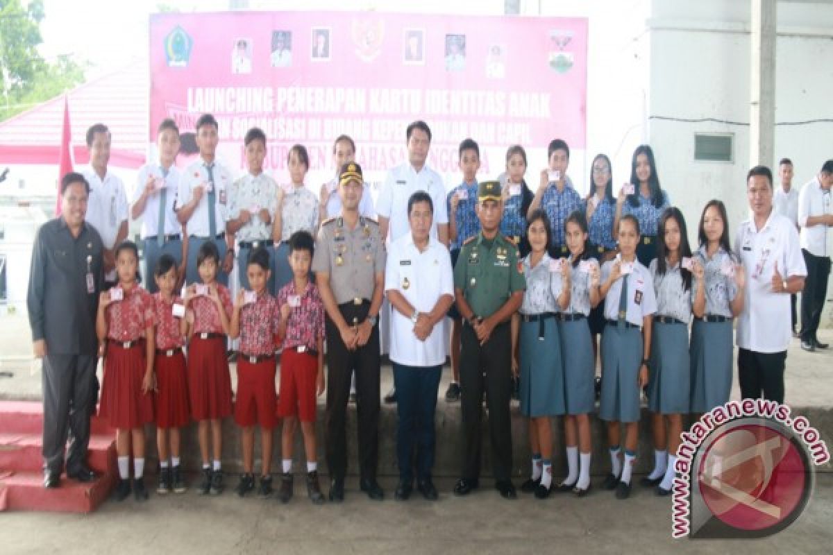 Minahasa Tenggara Luncurkan Kartu Identitas Anak