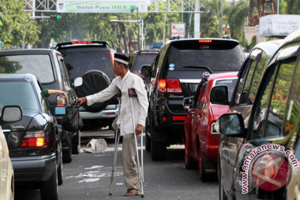 Dinsos Padang Tertibkan Pengemis-Gelandang Selama Ramadhan