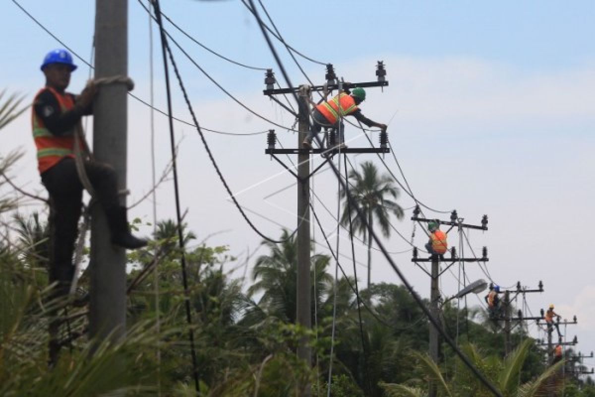 PLN  Yogyakarta siagakan petugas 24 jam