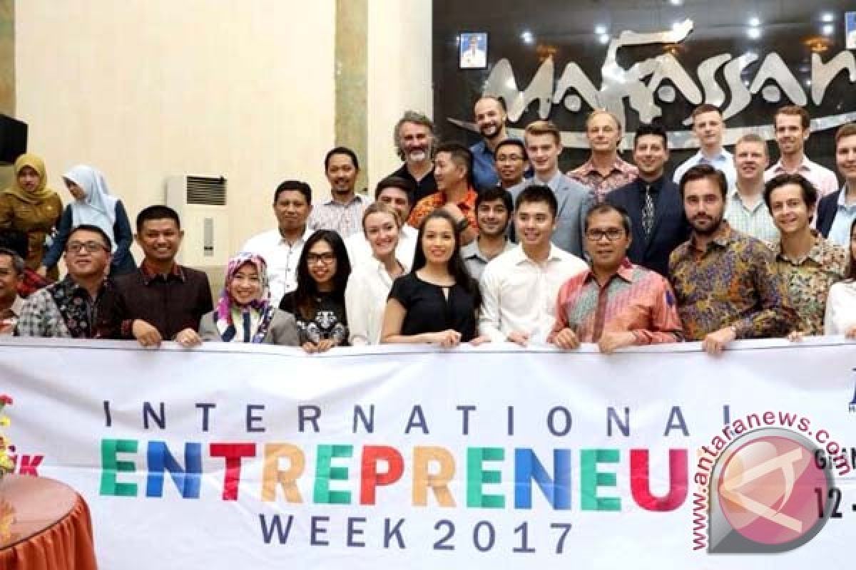 Peserta International Enterpreneur Australia Diundang Hadiri F8