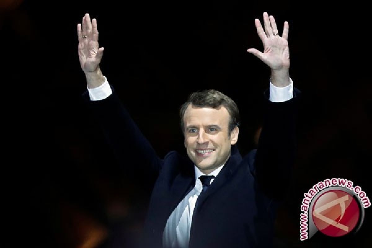 Prancis tembus semifinal, Macron siap hadir di Rusia