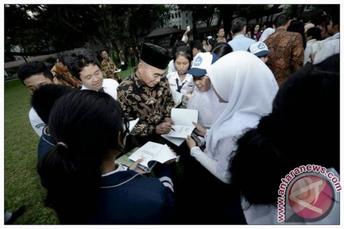 10.000 Buku untuk Masyarakat Daerah 3T