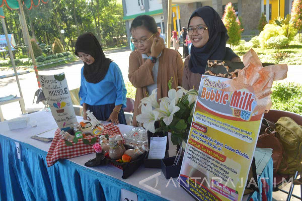 Mahasiswa FTP Unej Pamerkan Inovasi Produk Berbahan Kopi-Kakao